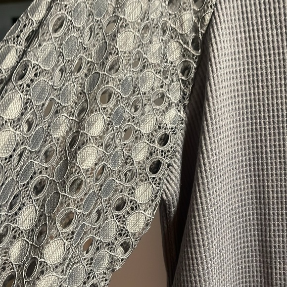 NWT Long Sleeve grey top - Picture 3 of 4